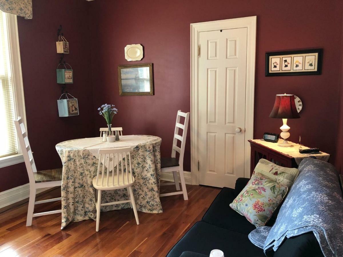Clydesdale House Bed & Breakfast Barrie Exterior foto